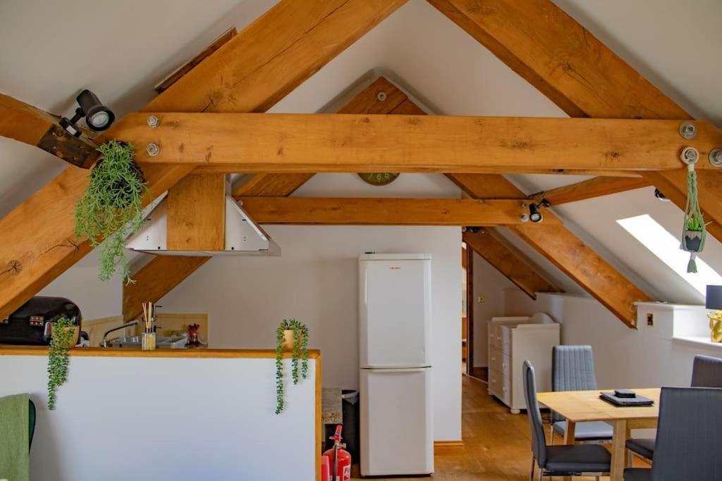 The Granary Apartment Barbrook Екстериор снимка