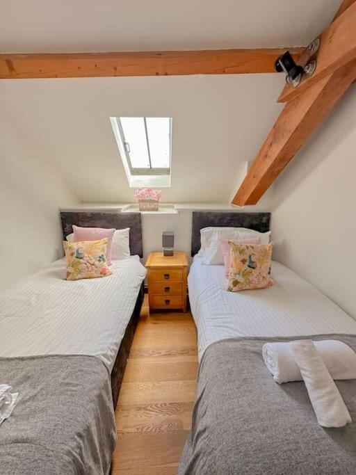 The Granary Apartment Barbrook Екстериор снимка