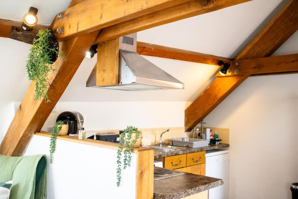 The Granary Apartment Barbrook Екстериор снимка