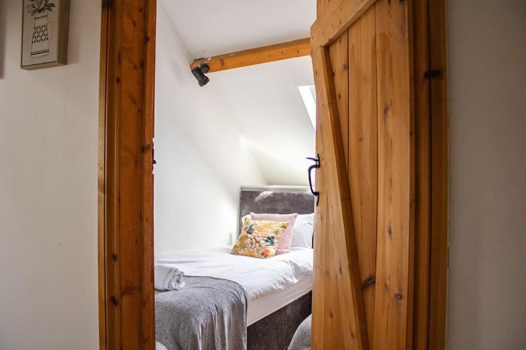 The Granary Apartment Barbrook Екстериор снимка