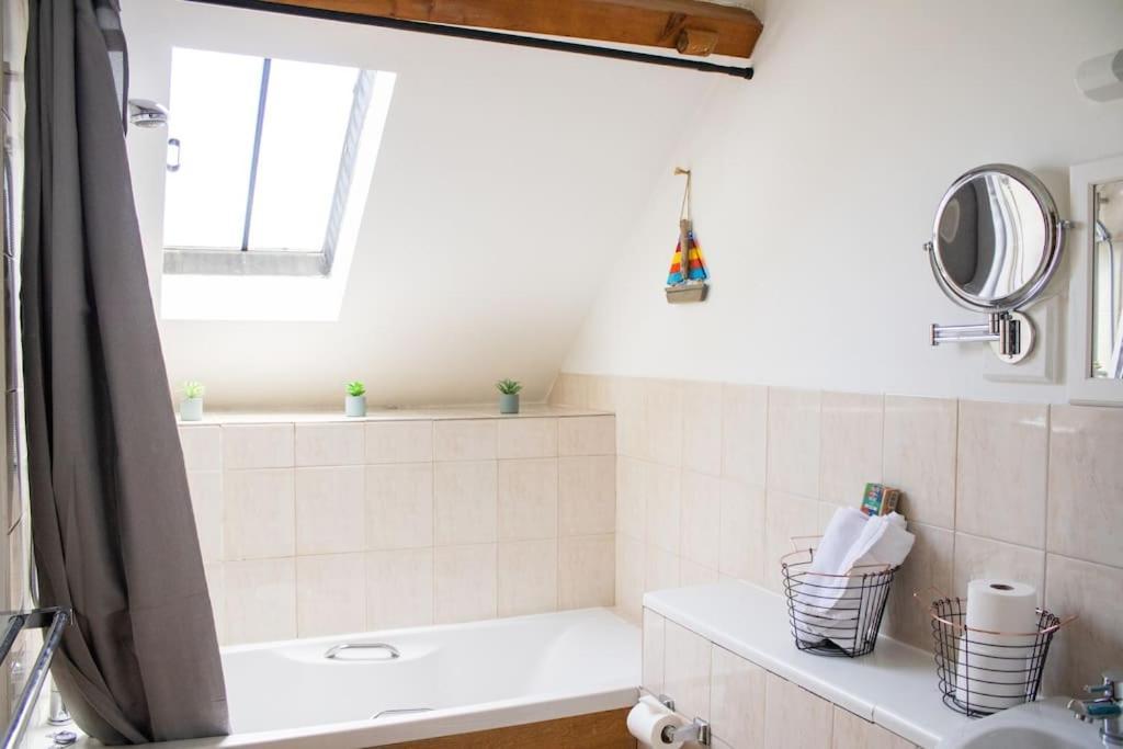 The Granary Apartment Barbrook Екстериор снимка